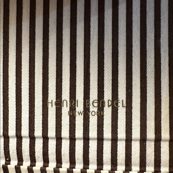 HENRI BENDEL ⭐️ saffiano leather foldable sunglasses  case - Picture 10 of 10